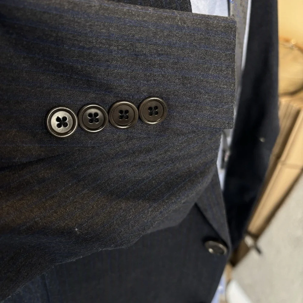 J‎ Hilburn 2 Piece Suit Mens 42R Blazer 36x29 Pant Dark Gray Blue Pinstripe